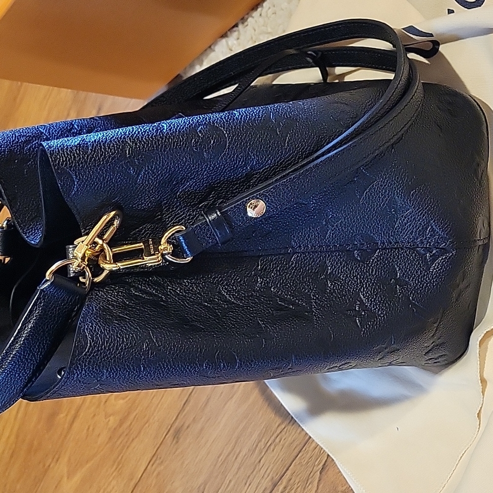 Purse - Picture 5 of 6